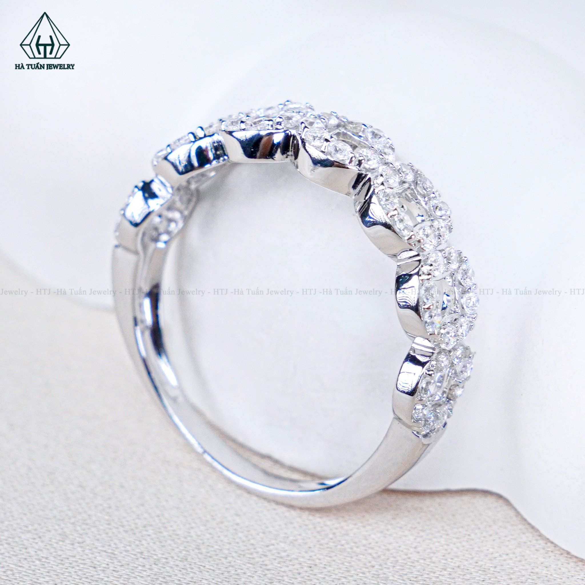  R987 Nhẫn nữ kim tiền đá 