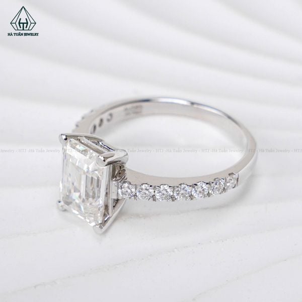  RG056 VT14K Emerald 6*8mm 