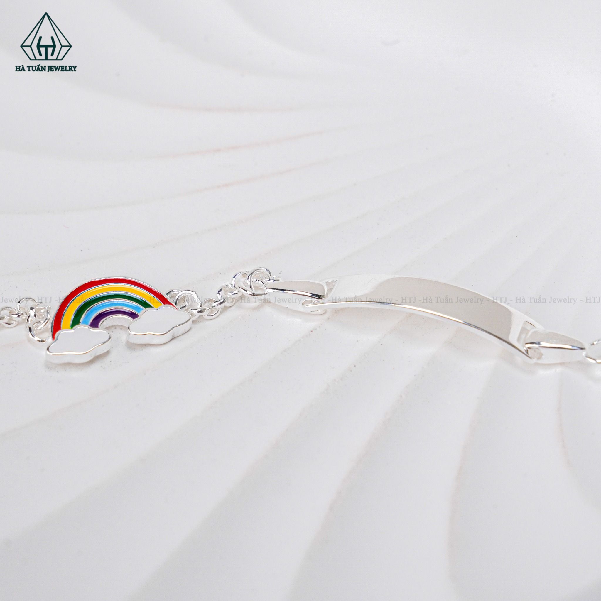  BB044 Lắc tay bé gắn charm cầu vòng 