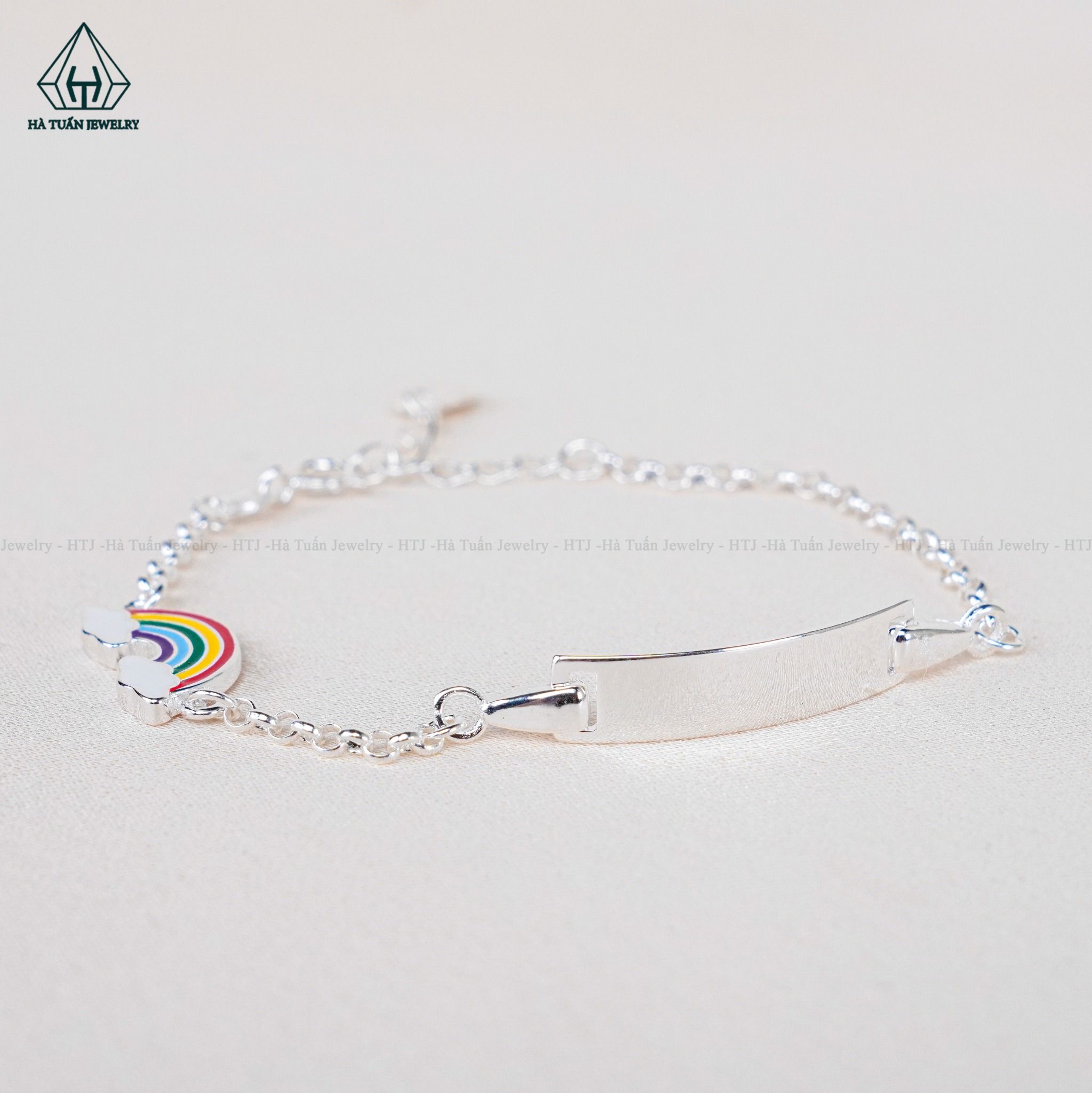  BB044 Lắc tay bé gắn charm cầu vòng 