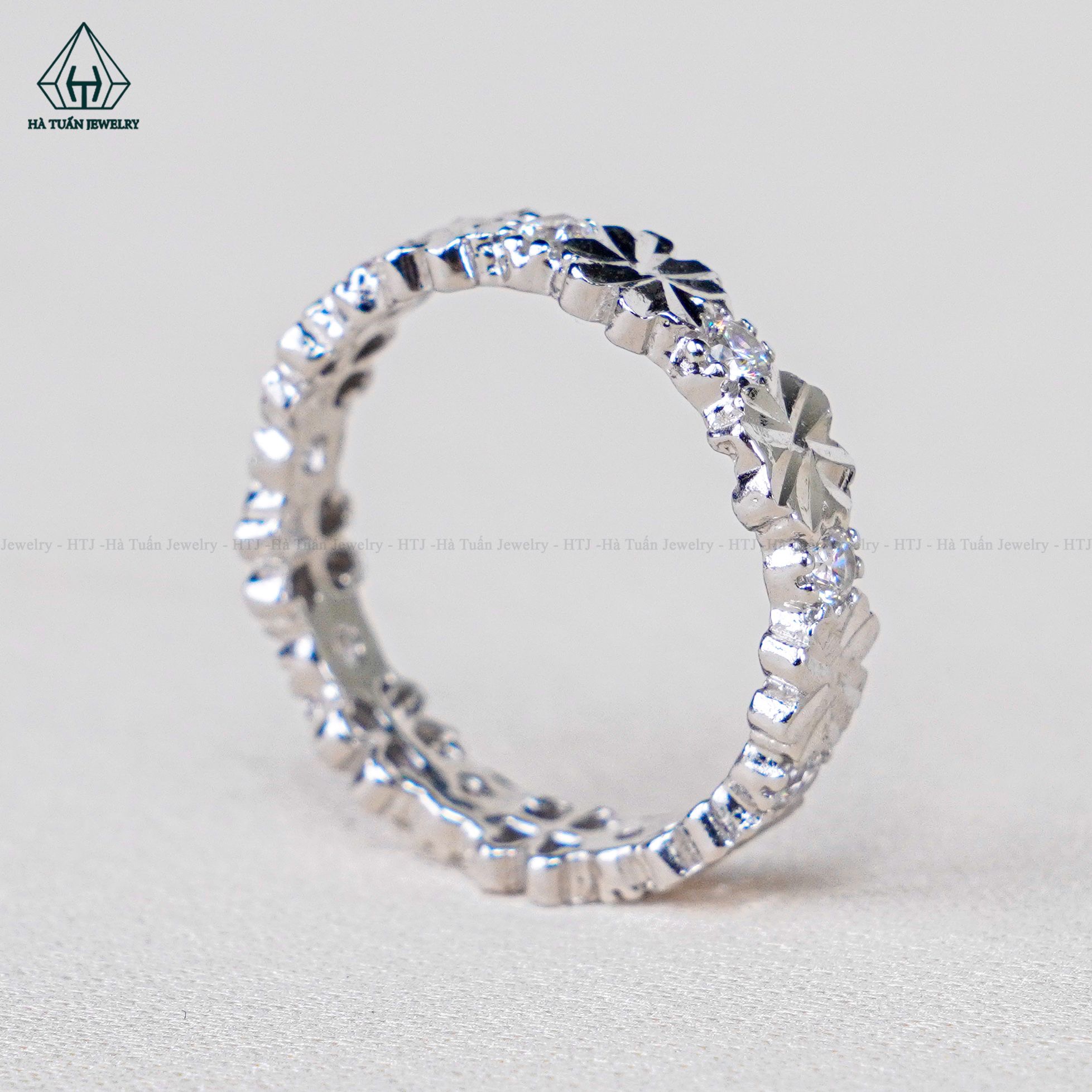  R908 Nhẫn cỏ 4 lá 