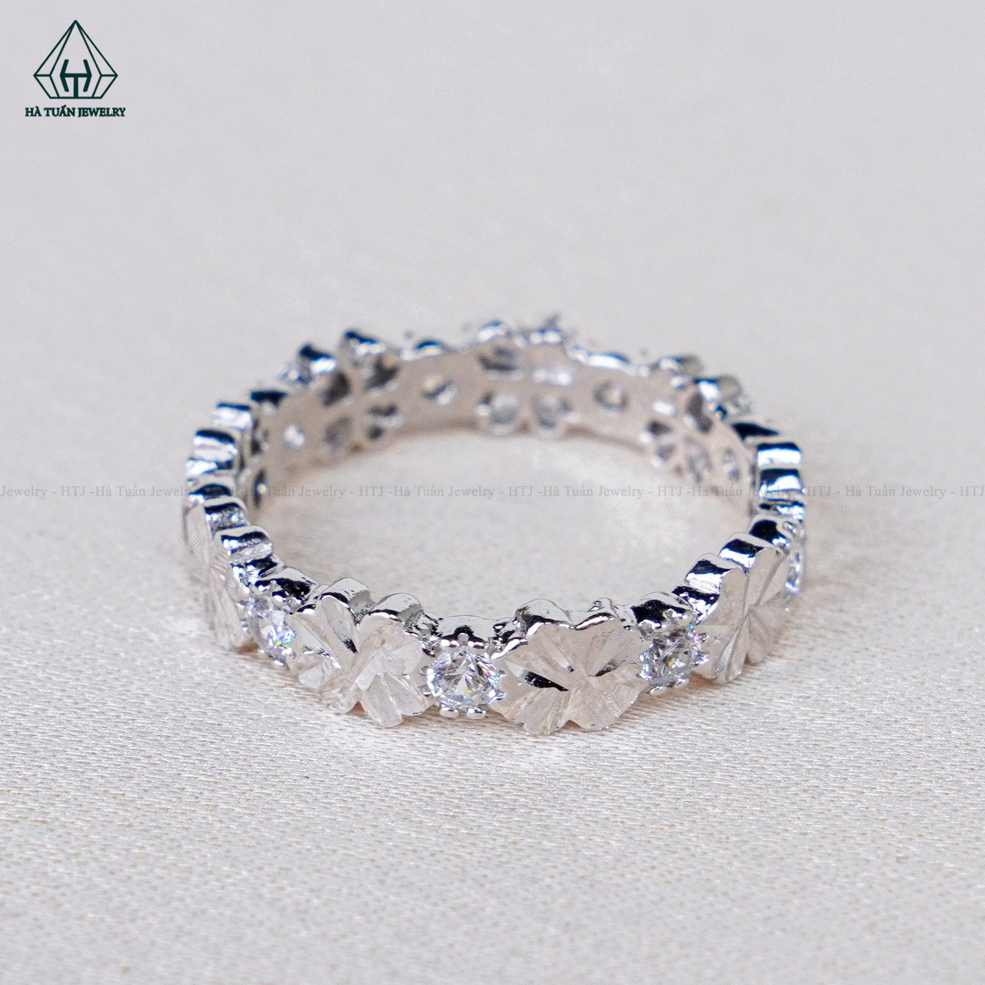  R908 Nhẫn cỏ 4 lá 
