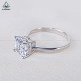  R936 Nhẫn nữ đá Cushion 