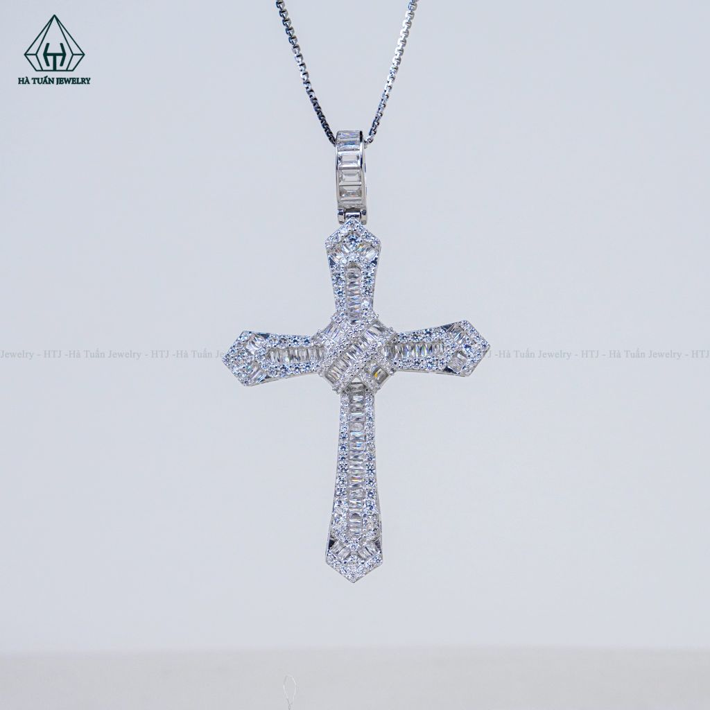 P399 Mặt dây thánh giá