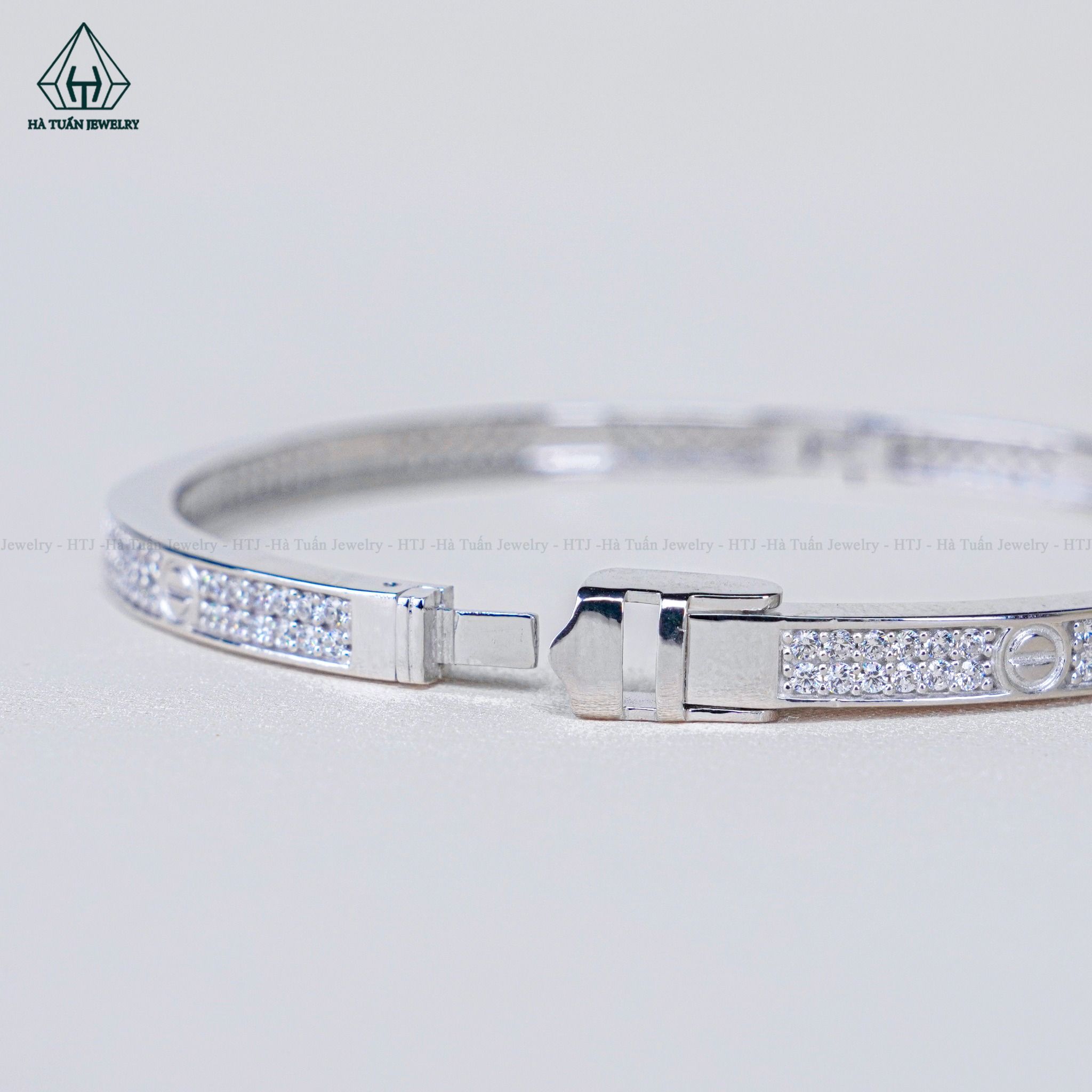  B958 Vòng tay Cartier 