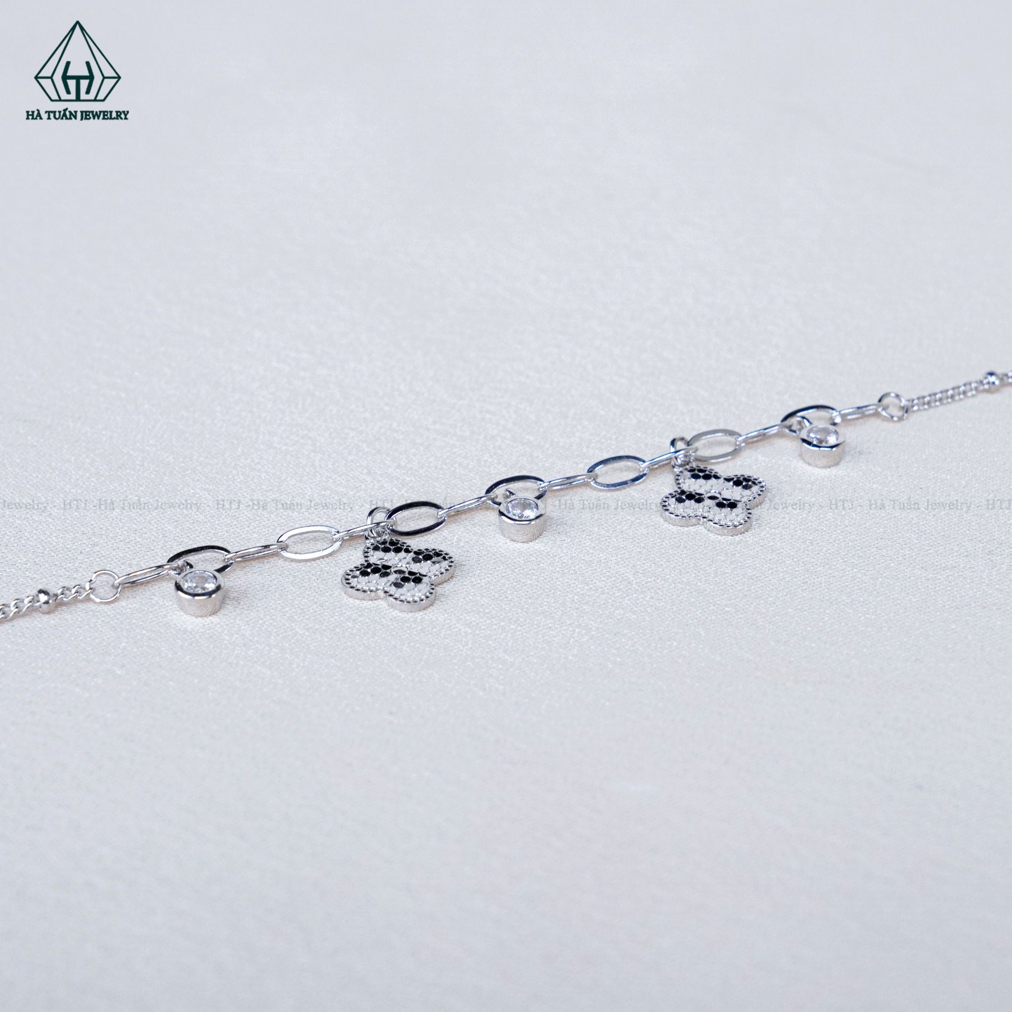  A432 Lắc chân cỏ bốn lá vảy cá 