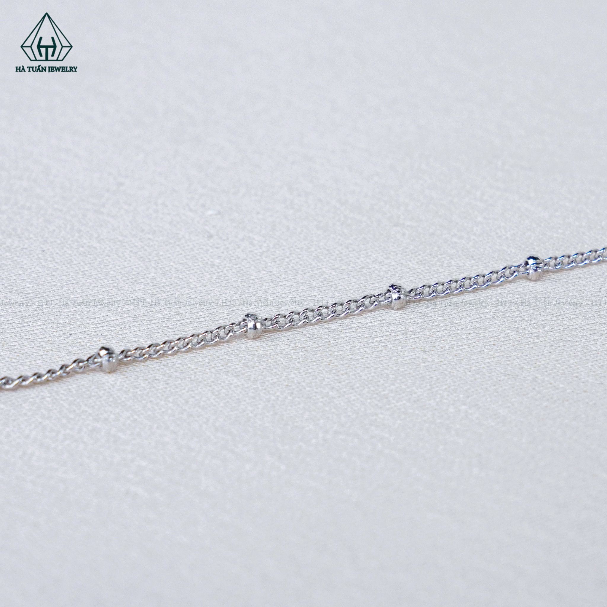  A432 Lắc chân cỏ bốn lá vảy cá 