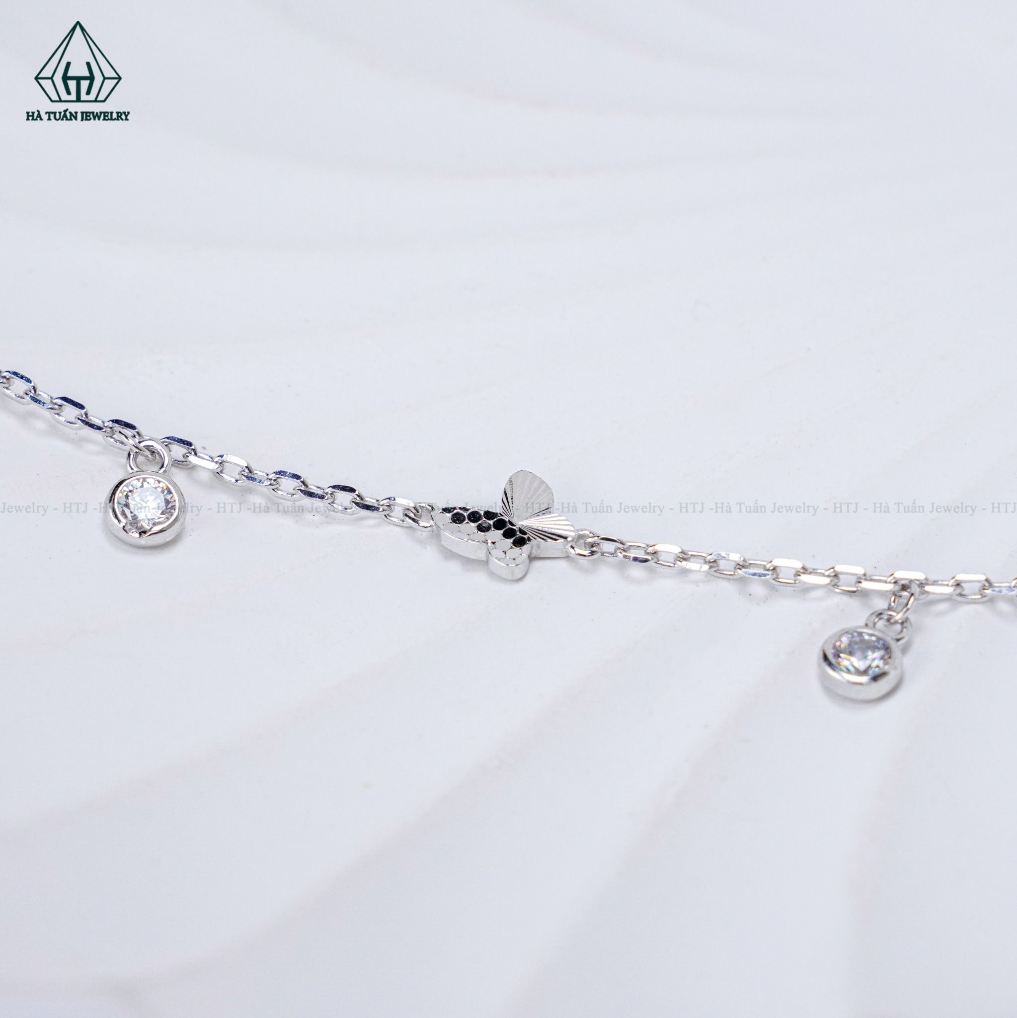  B964 Lắc tay bướm vảy cá 