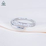  R972 Nhẫn nữ baguette so le 