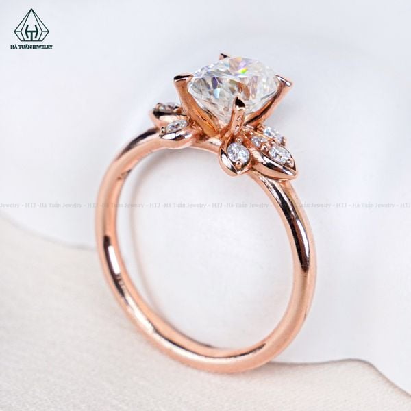  RG075 VH14K Oval 6*8 1.5ct 