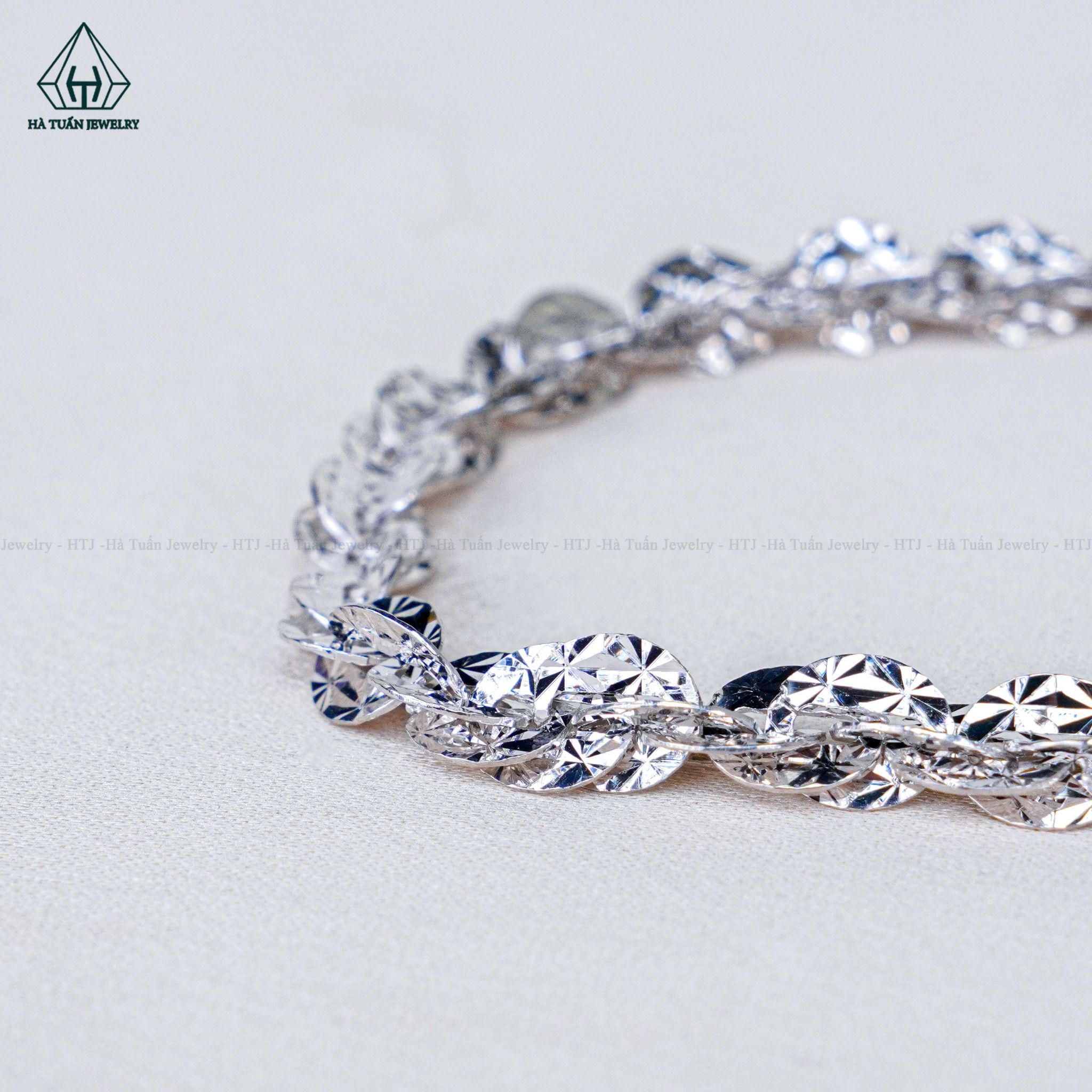  B980 6mm Lắc tay xoắn tròn móc máy 