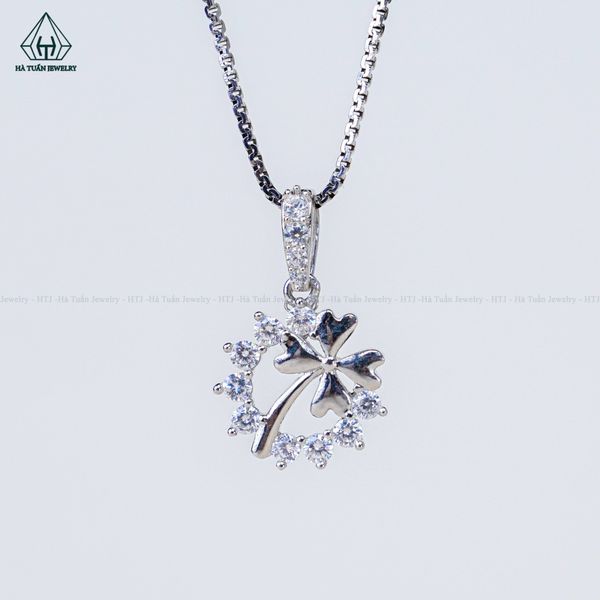  P358 Mặt dây chuyền cỏ bốn lá vòng đá 