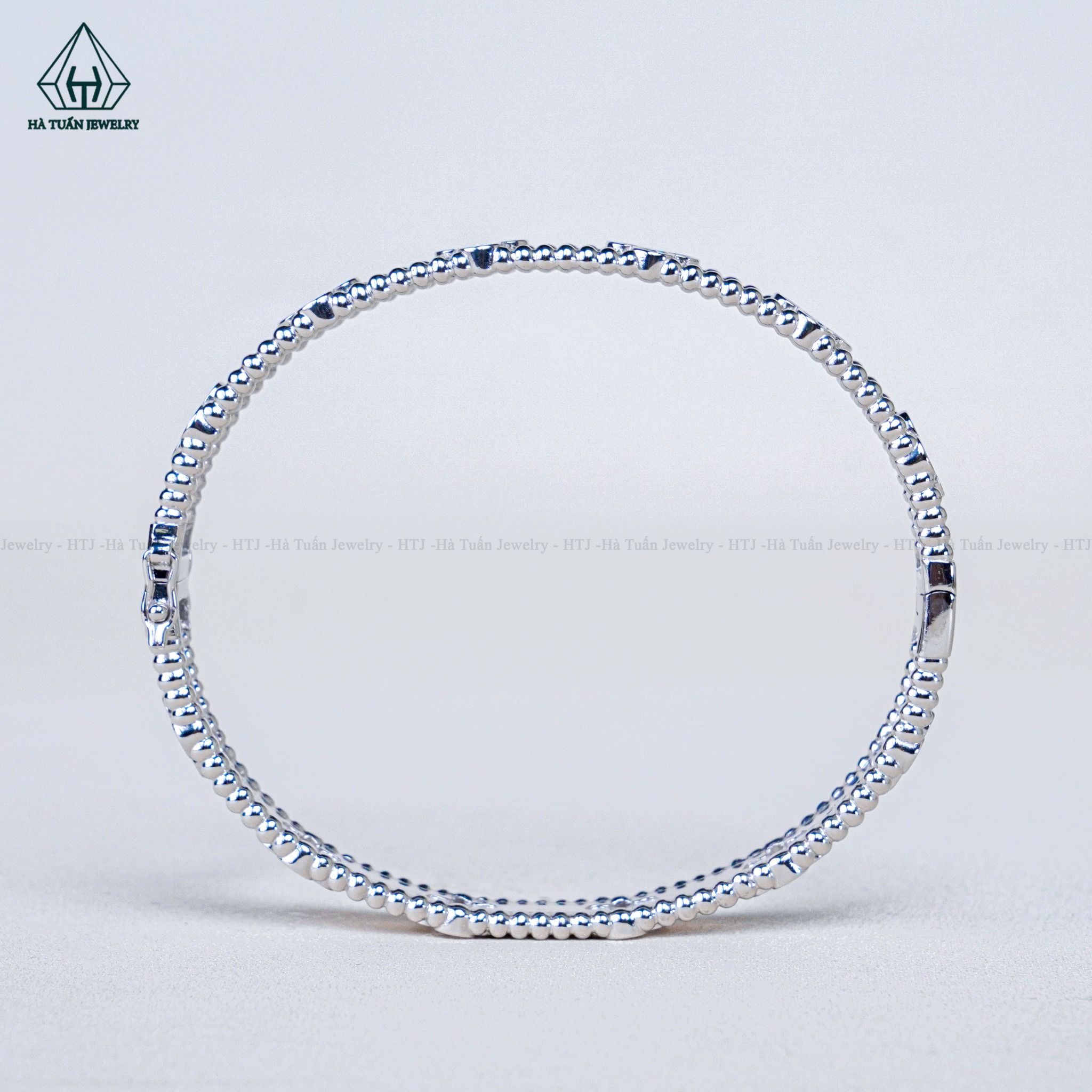  B984 Lắc tay hoa 4 cánh 