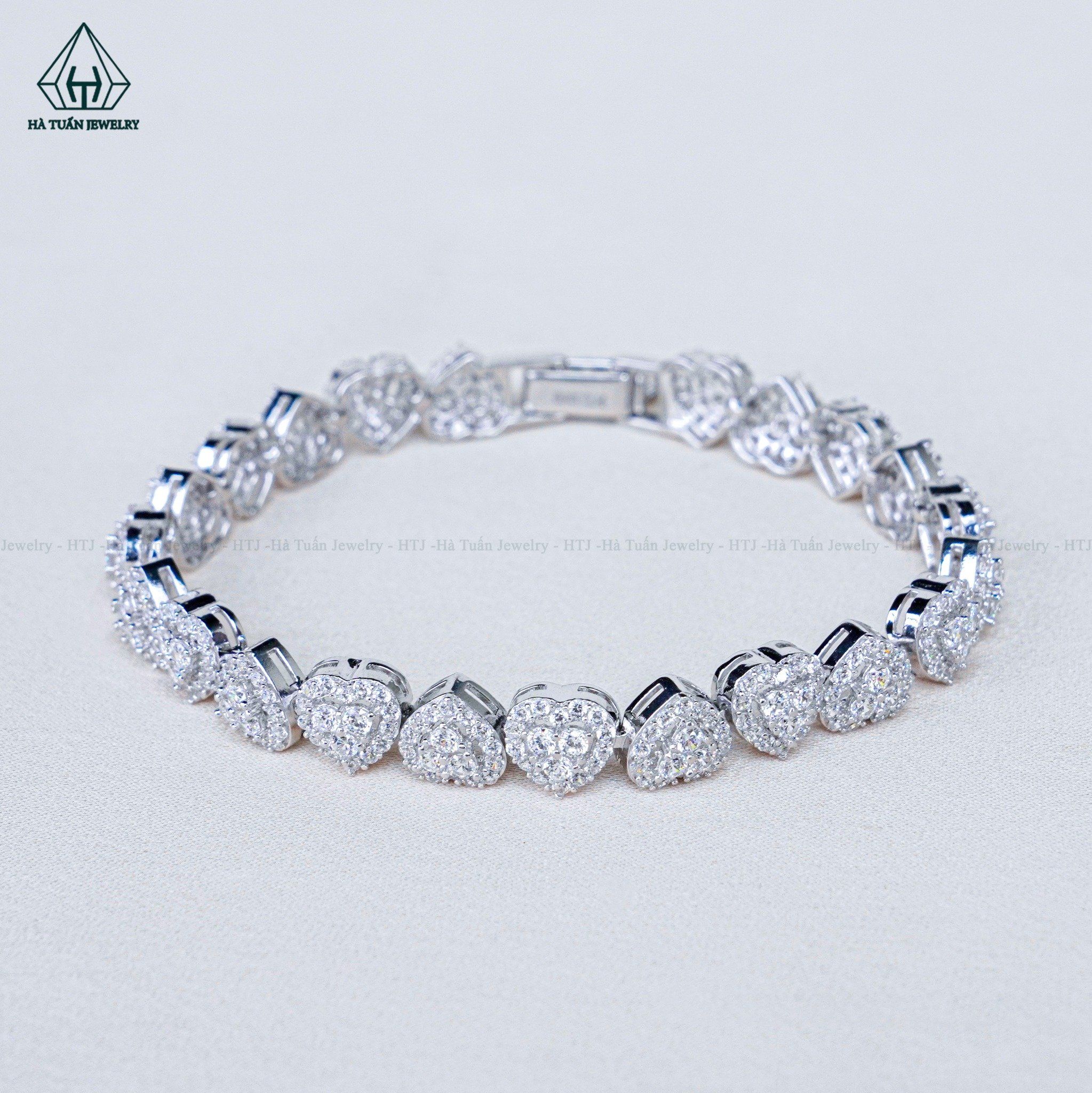  B987 Lắc tay trái tim 