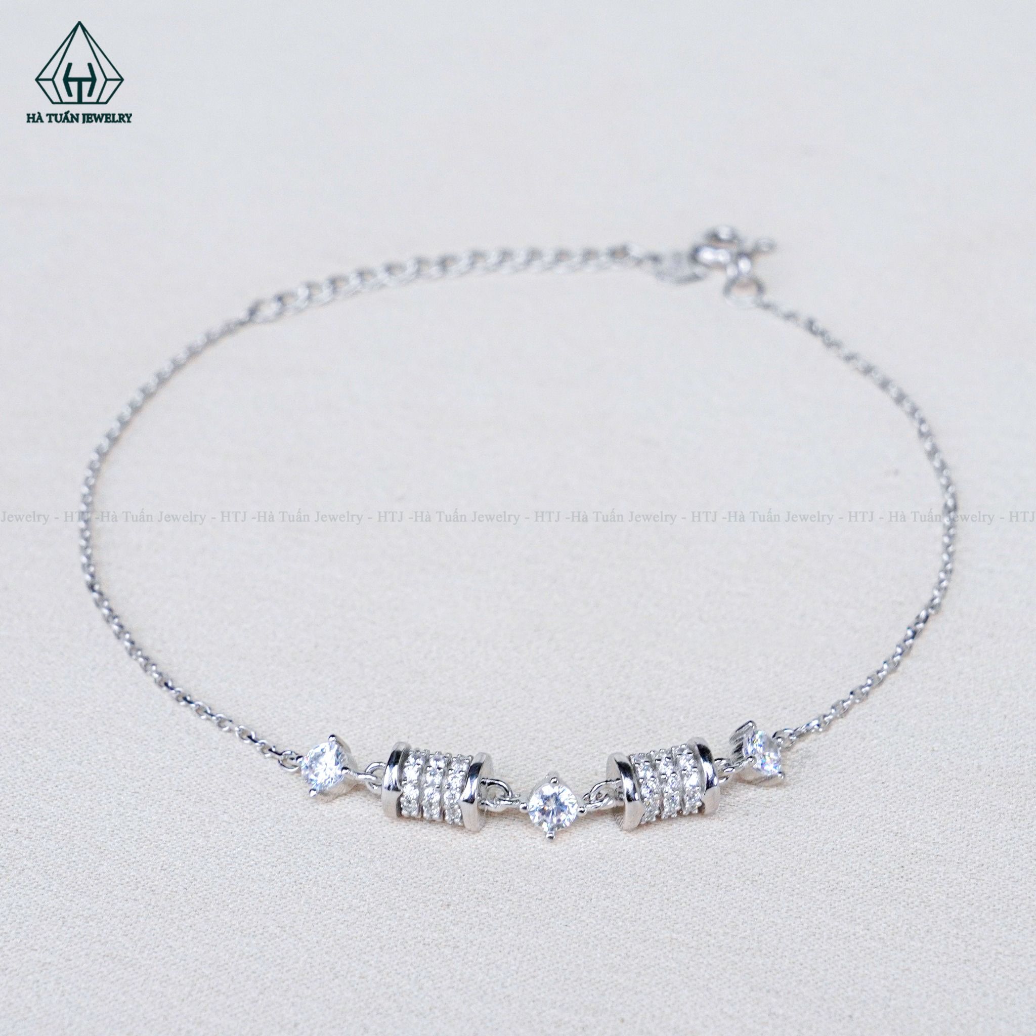  B001 Lắc tay trụ đá 
