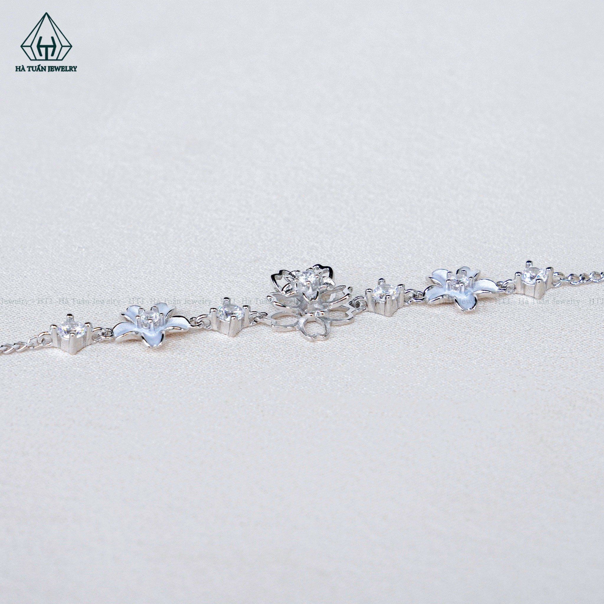  B009 lắc tay hoa đá 