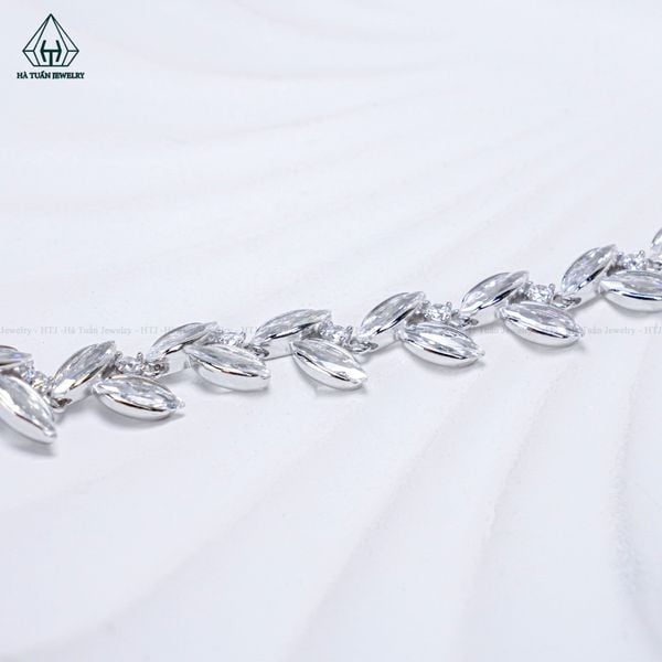  B011 lắc tay lá kết 