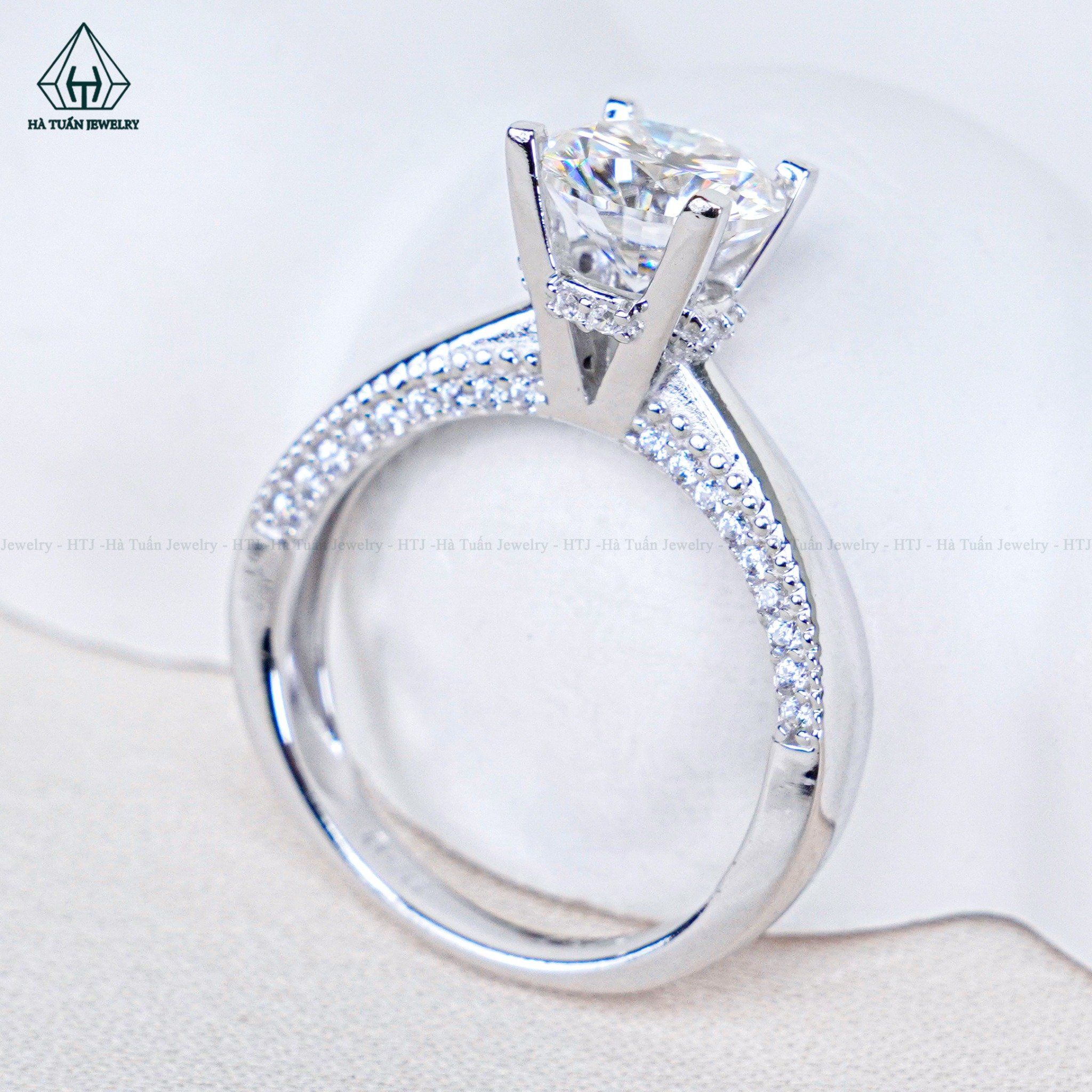  RX133 7.2mm Nhẫn 4 chấu viền đá hông 