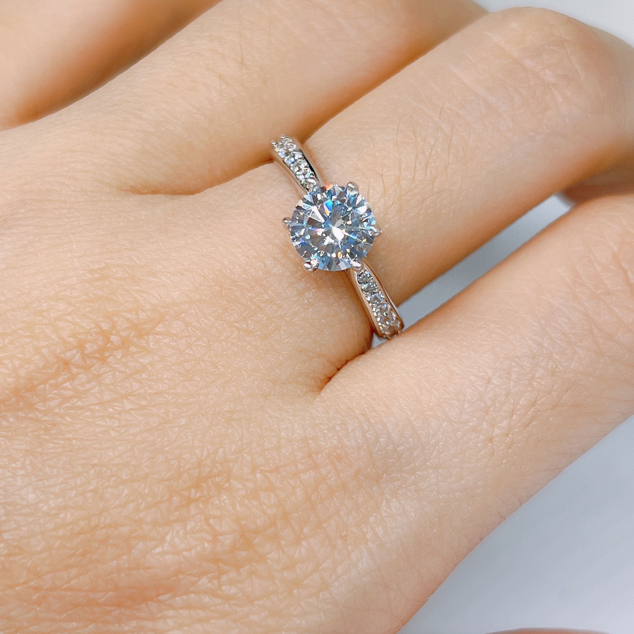  RX080 7mm Nhân 6 chấu xoắn 1 hàng đá 