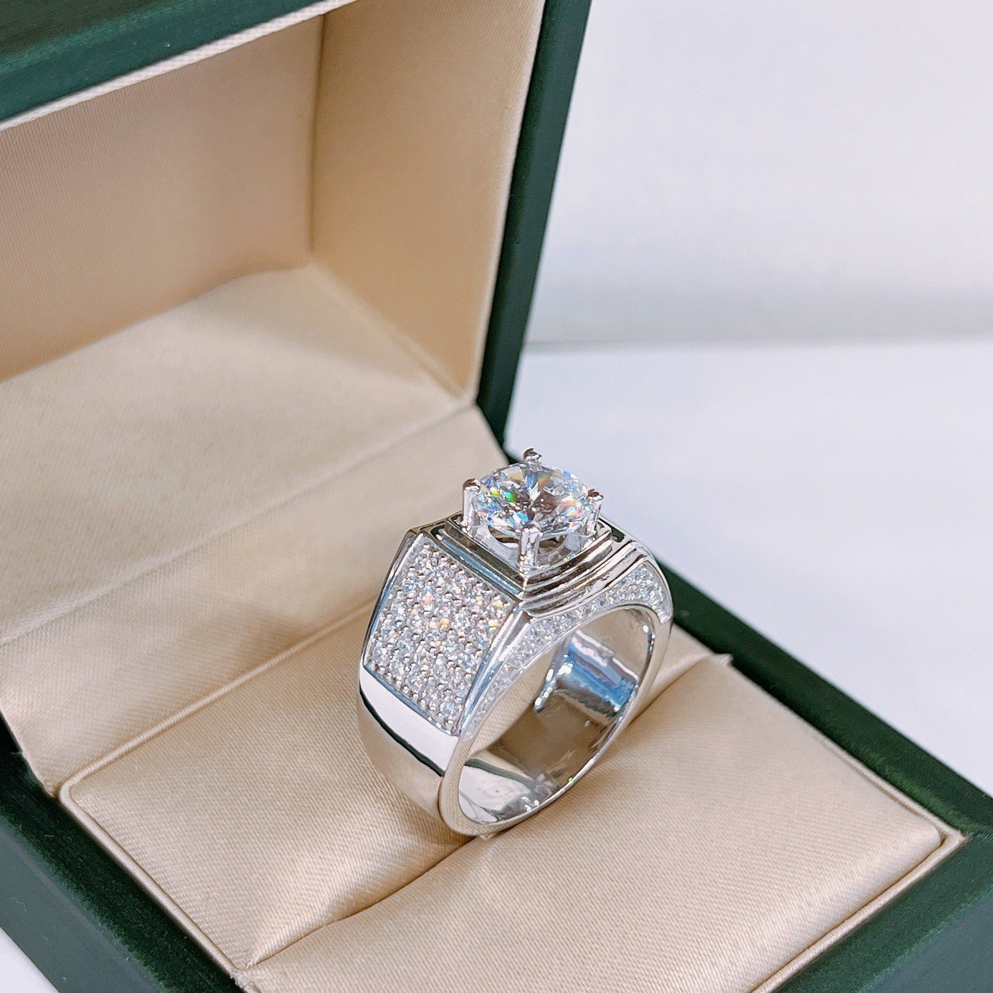  RMX071 9mm Nhẫn nam viền trơn vành đá 