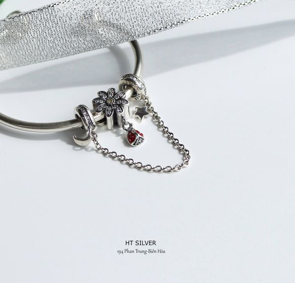  C105  Charm safety trăng sao C105 