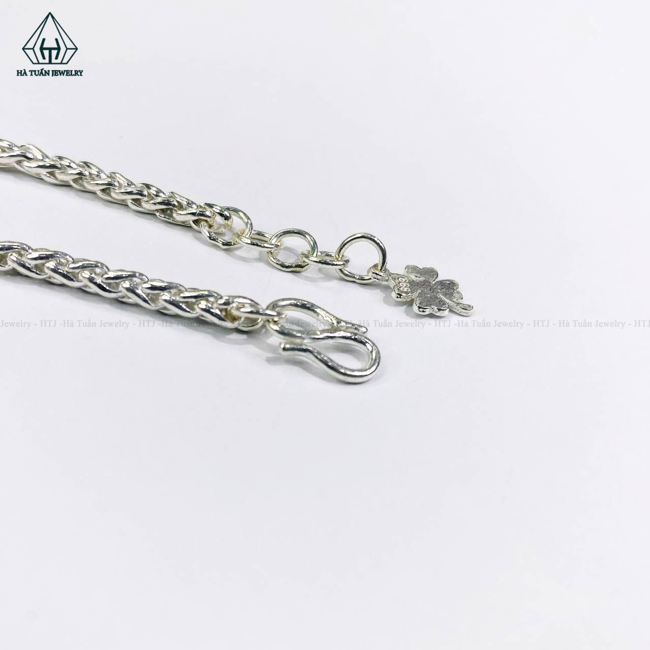  BB049 Lắc tay cỏ 4 lá 