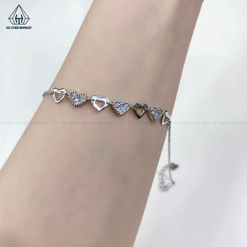 A420 Lắc chân tim