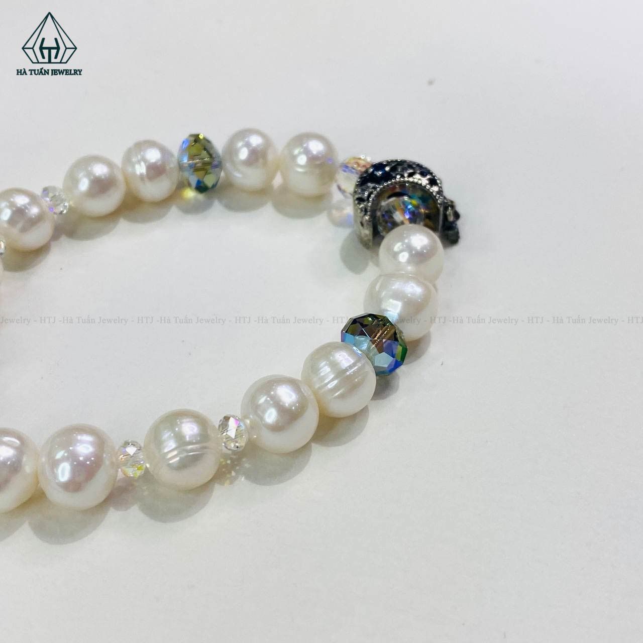  PE004 Vòng ngọc trai phối charm dreamcatcher 