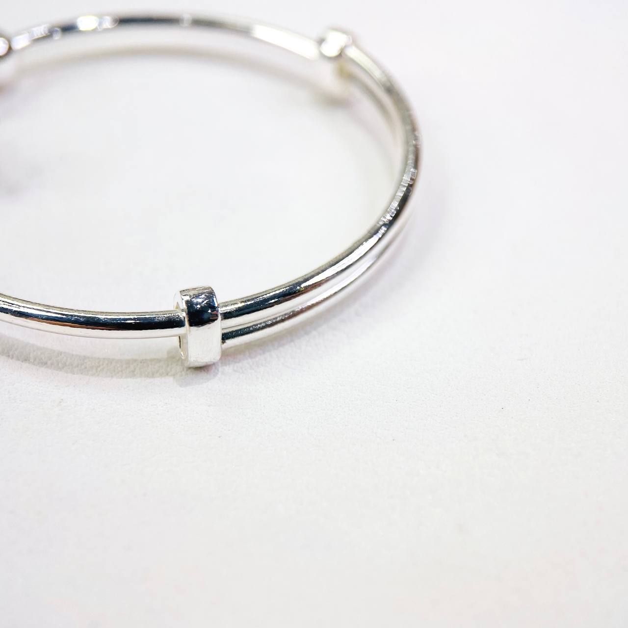  BB088 Vòng tay bé charm rơi hoa đồng tiền 