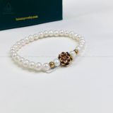  PE002 Vòng ngọc trai phối charm hoa sen 