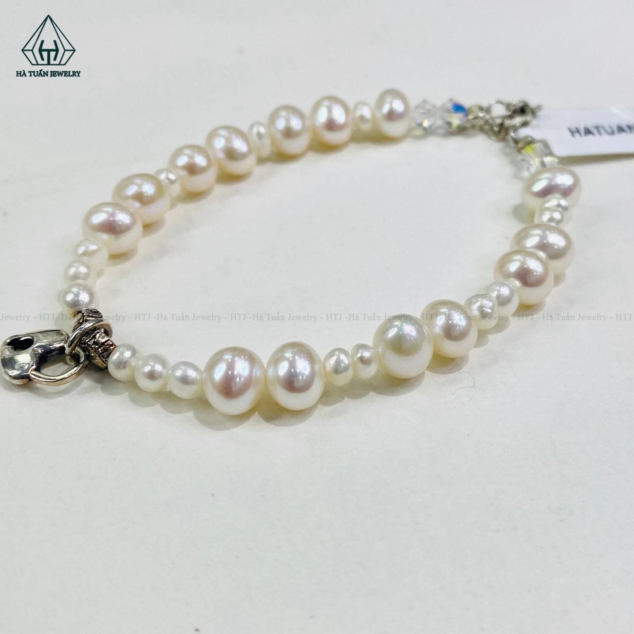  PE008 Vòng ngọc trai phối charm tim 