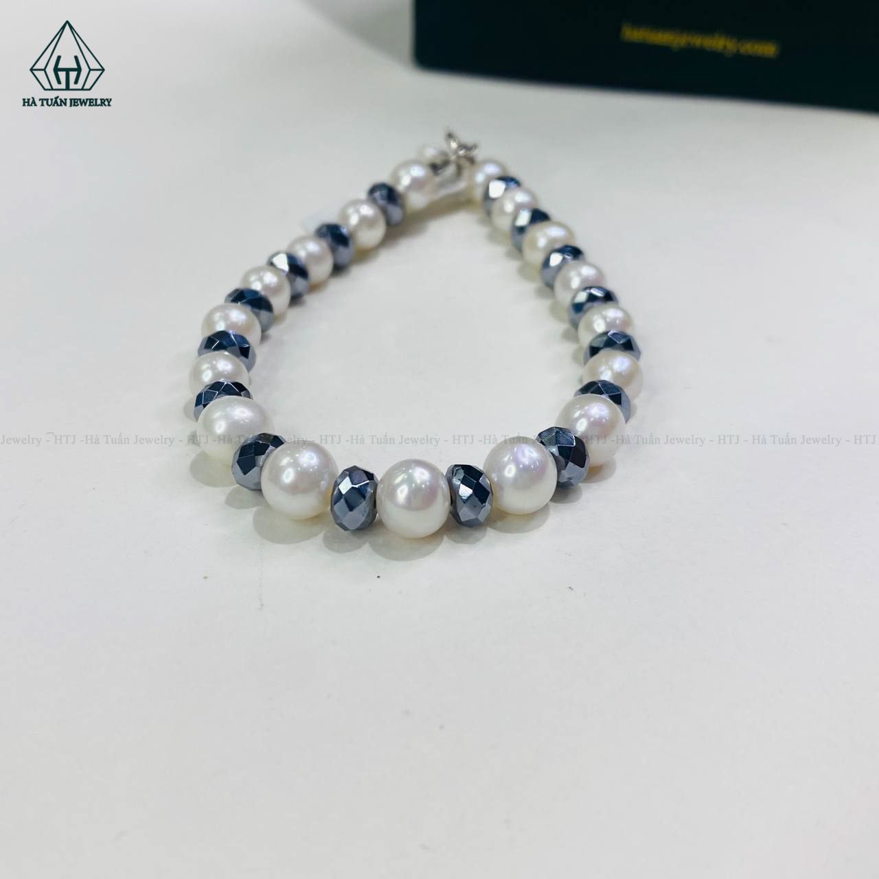  PE005 Vòng ngọc trai phối pha lê 