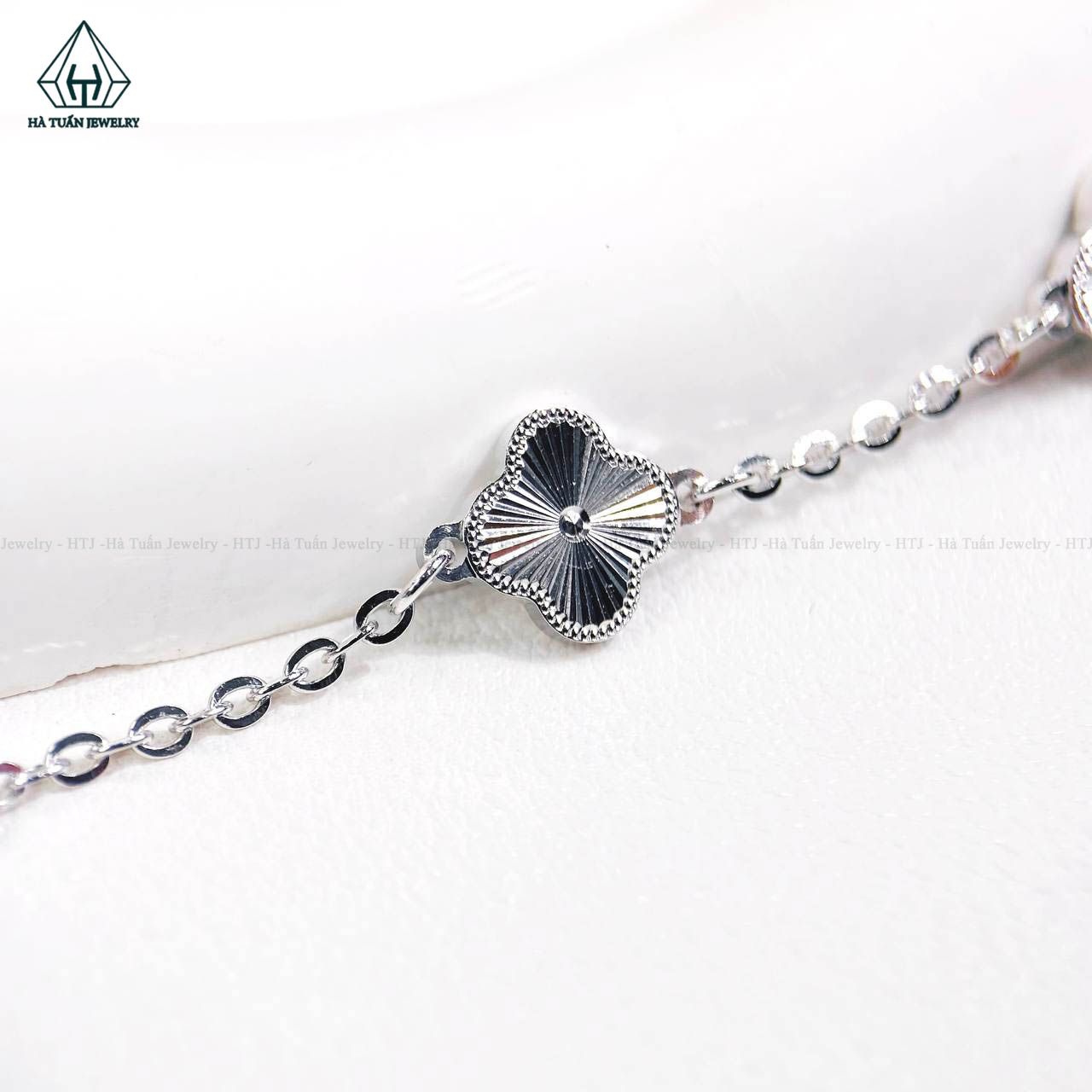  B018 Lắc tay VAN móc máy 