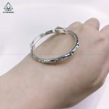  BB081 Vòng tay bé móc máy 