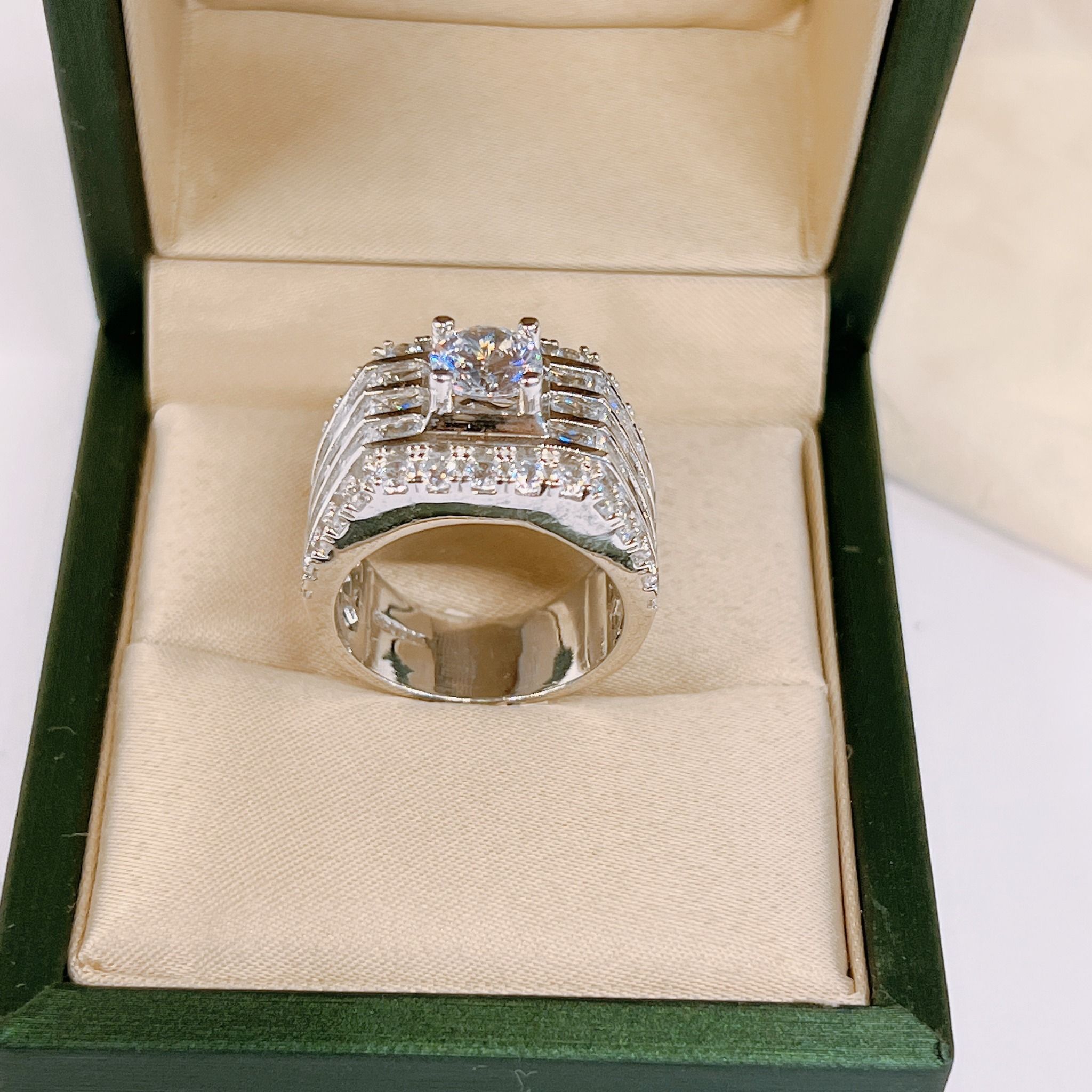  RMX067 7mm Nhẫn nam viền baguette 