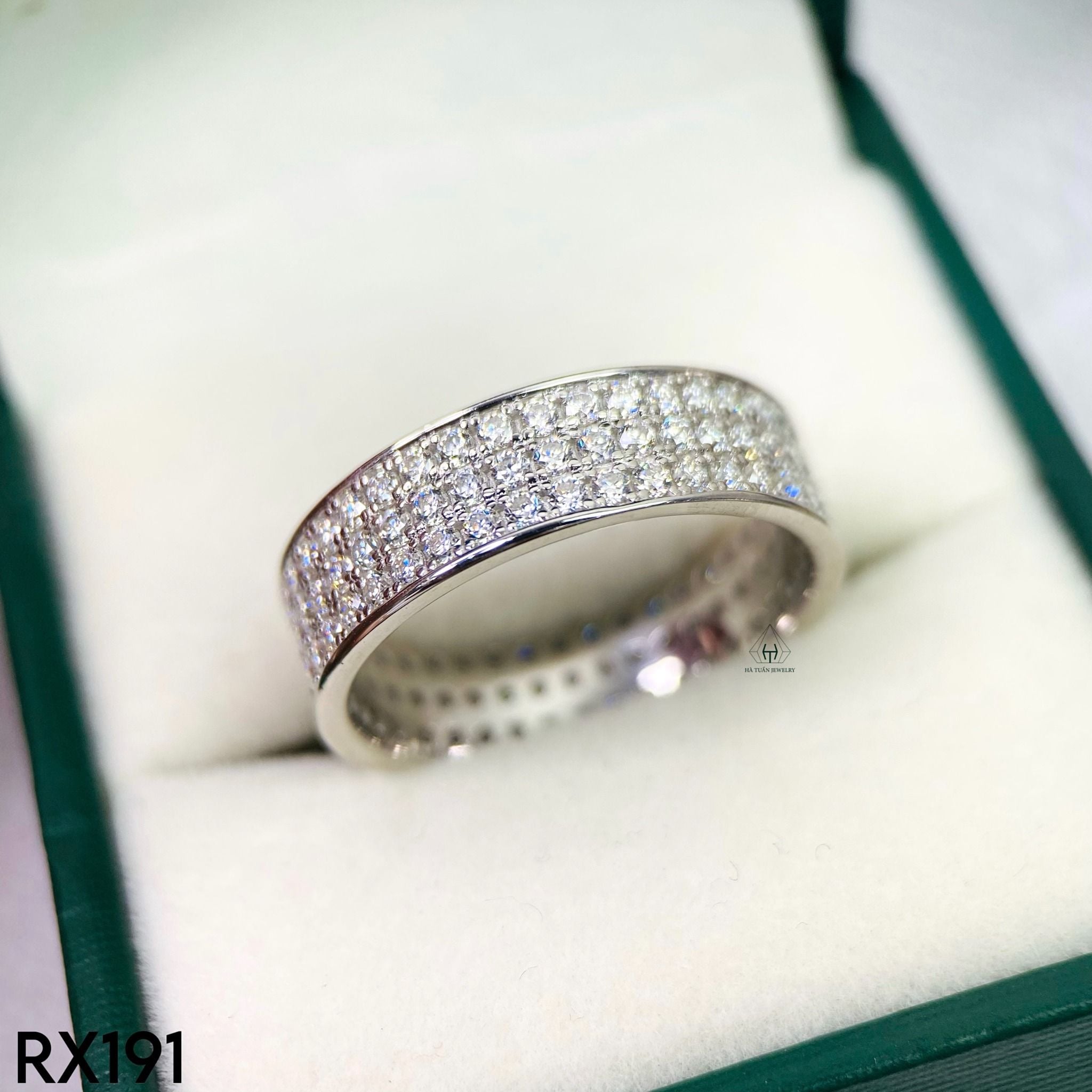  RX191 FULL MOIS 1.5mm Nhẫn 3 hàng đá 