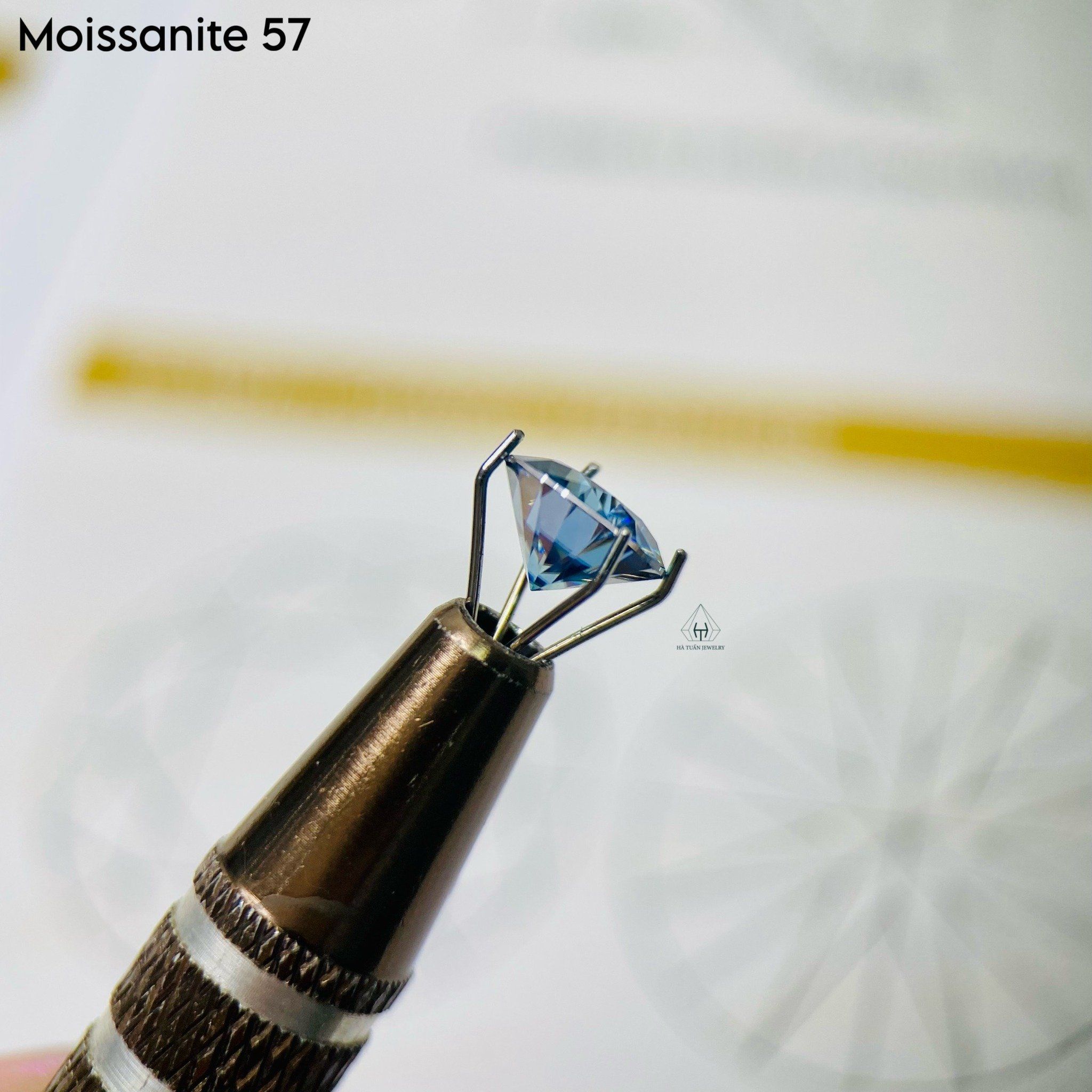  Moissanite Blue MB57 