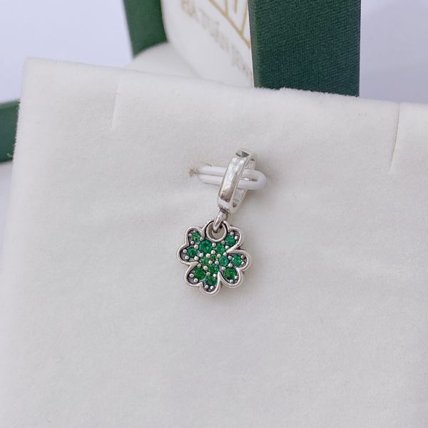  C423 Charm treo cỏ bốn lá 