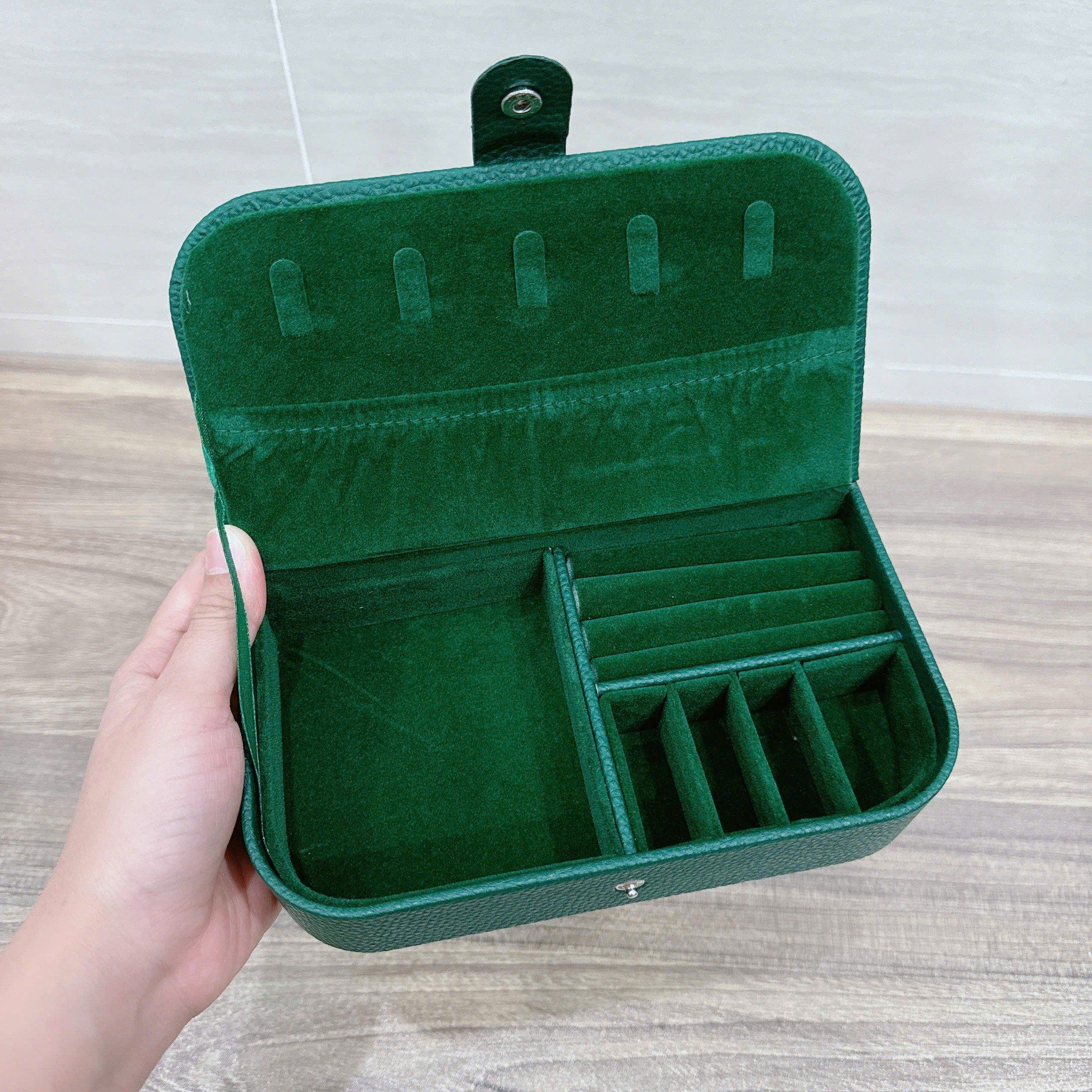  PK020 Hộp đựng trang sức chữ nhật da xanh lá 