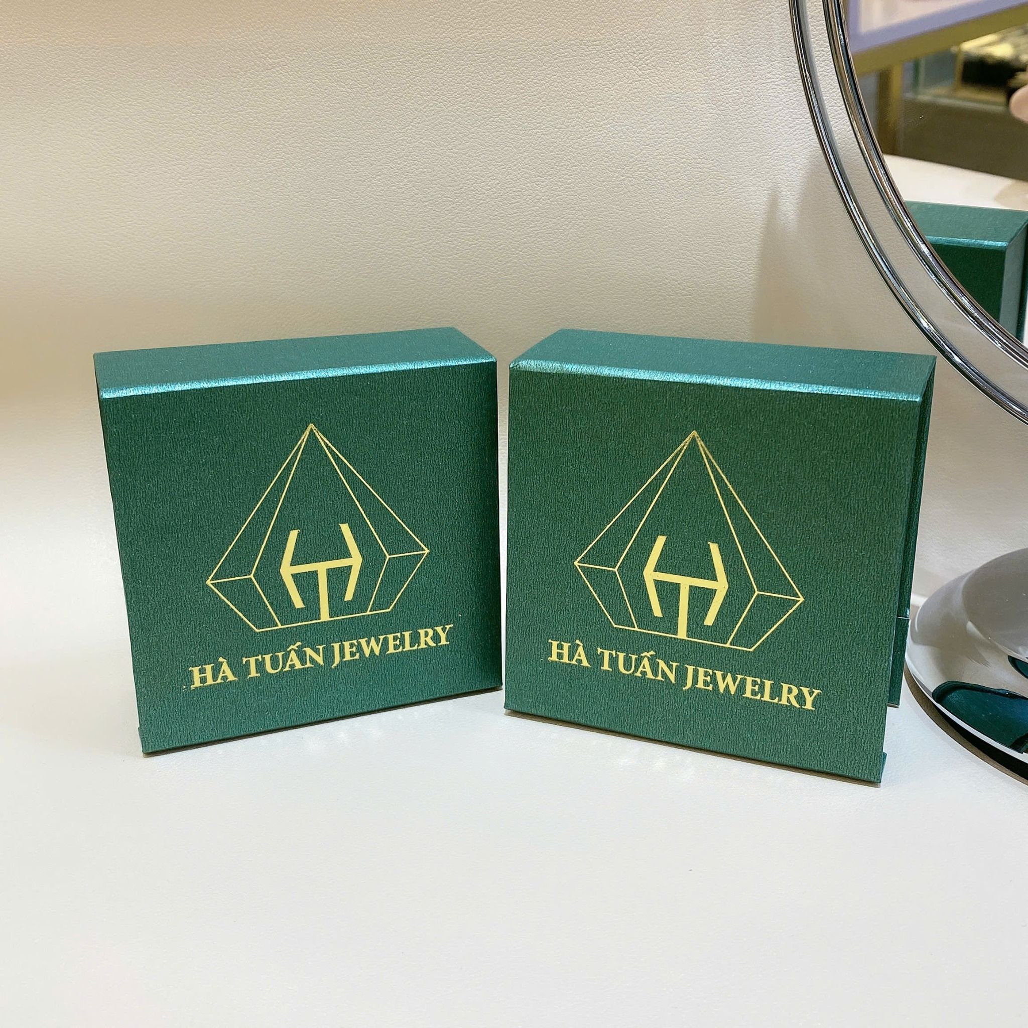  PK002 HỘP NAM CHÂM 5*5cm 
