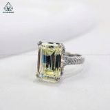  R980 Nhẫn nữ Emerald vàng 10*14mm 