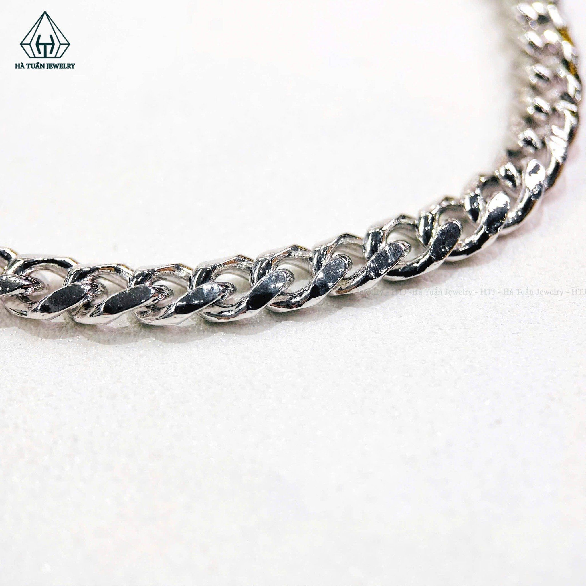  B016 Lắc tay xích lật 