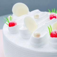 Bánh Kem Sữa Socola Trắng