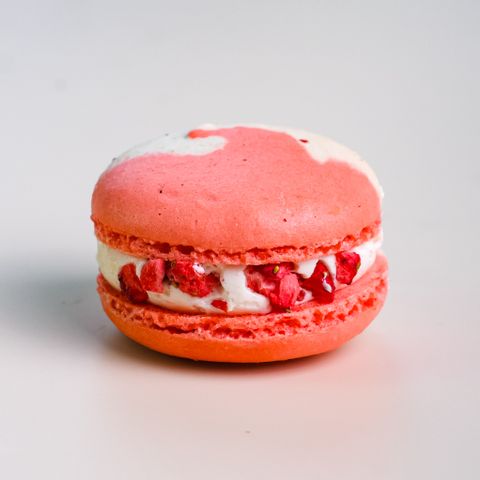  Macaron Dâu 