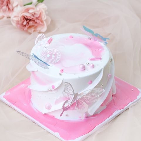  BÁNH KEM CÁNH BƯỚM MÀU HỒNG 
