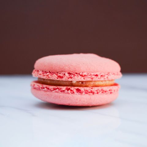  Macaron Dâu 