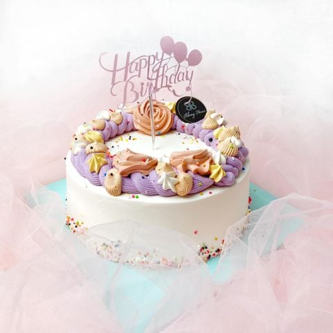  BÁNH KEM VÒNG HOA MÀU TÍM 