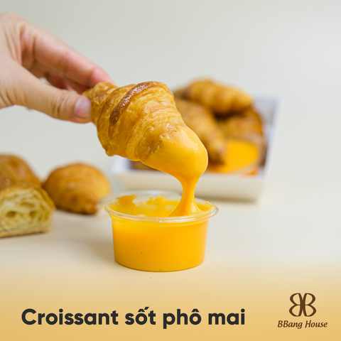  CROISSANT CHẤM SỐT PHÔ MAI 