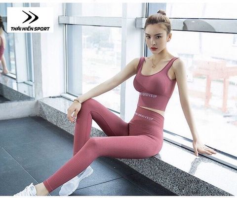  Bộ tập gym nữ 5 