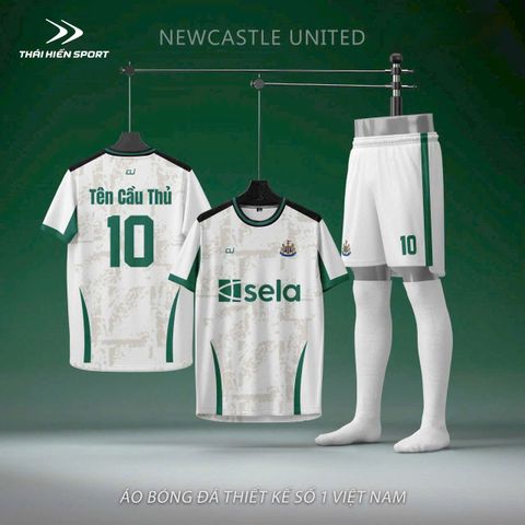  Áo đá bóng thiết kế Newcastle United 